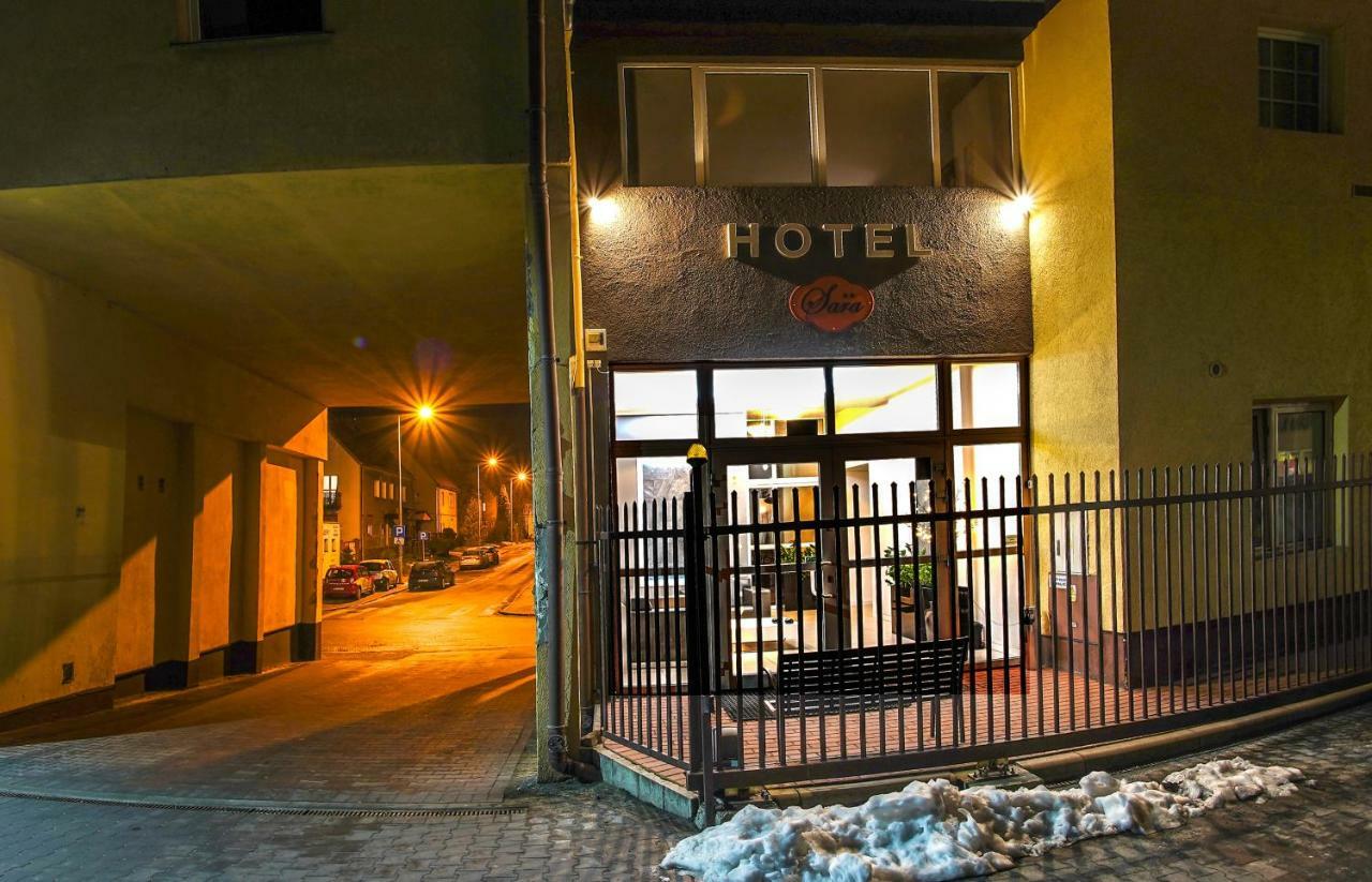 Hotel Sara Koło エクステリア 写真